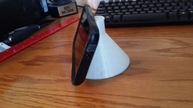 Support de téléphone et de tablette unique pour flasque Erlenmeyer