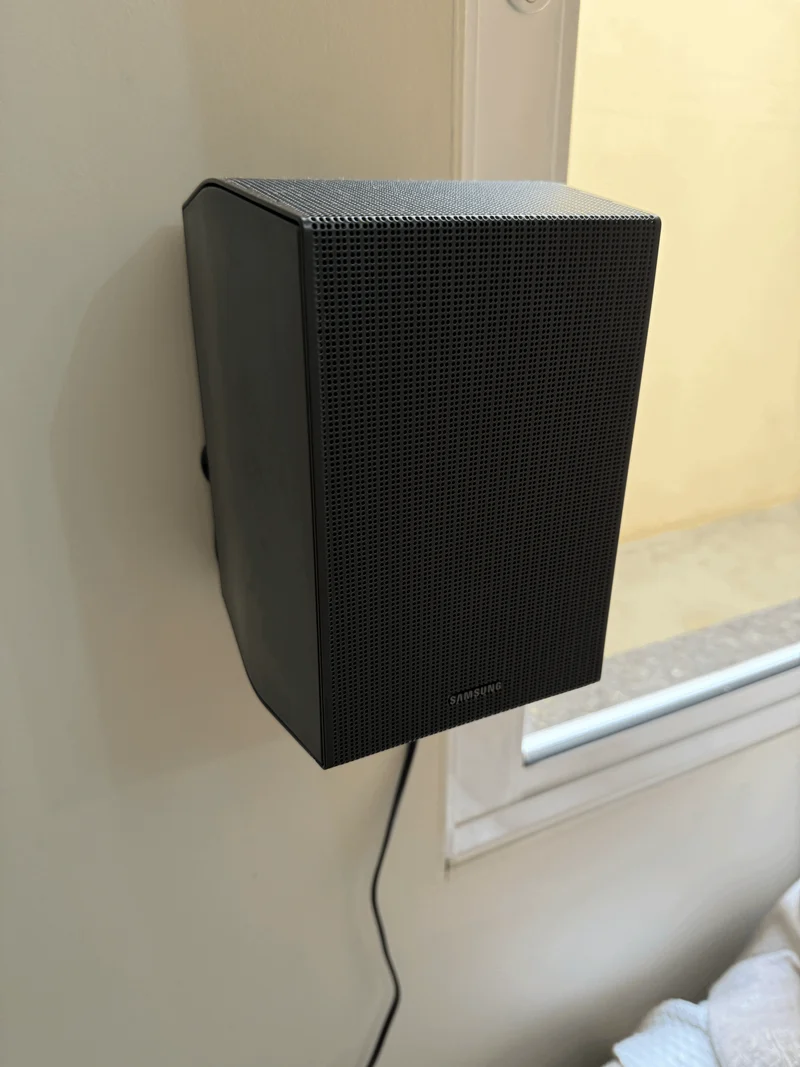 Support mural pour haut-parleurs arrière Samsung Soundbar Q930B & Q930C