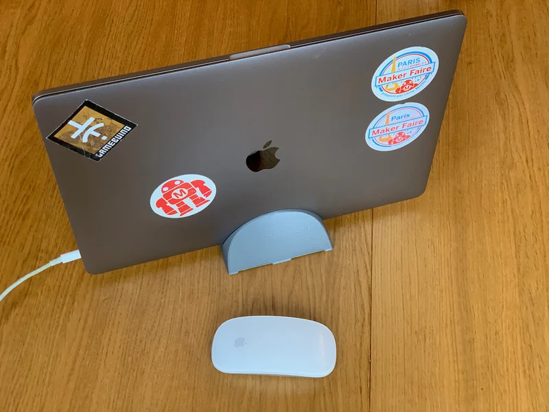 Support MacBook vertical avec refroidissement efficace