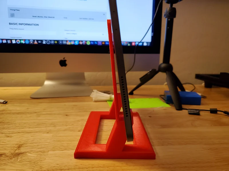 Support compact pour écran et iPad