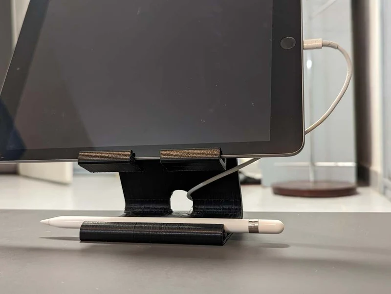 Support pour iPad et Apple Pencil