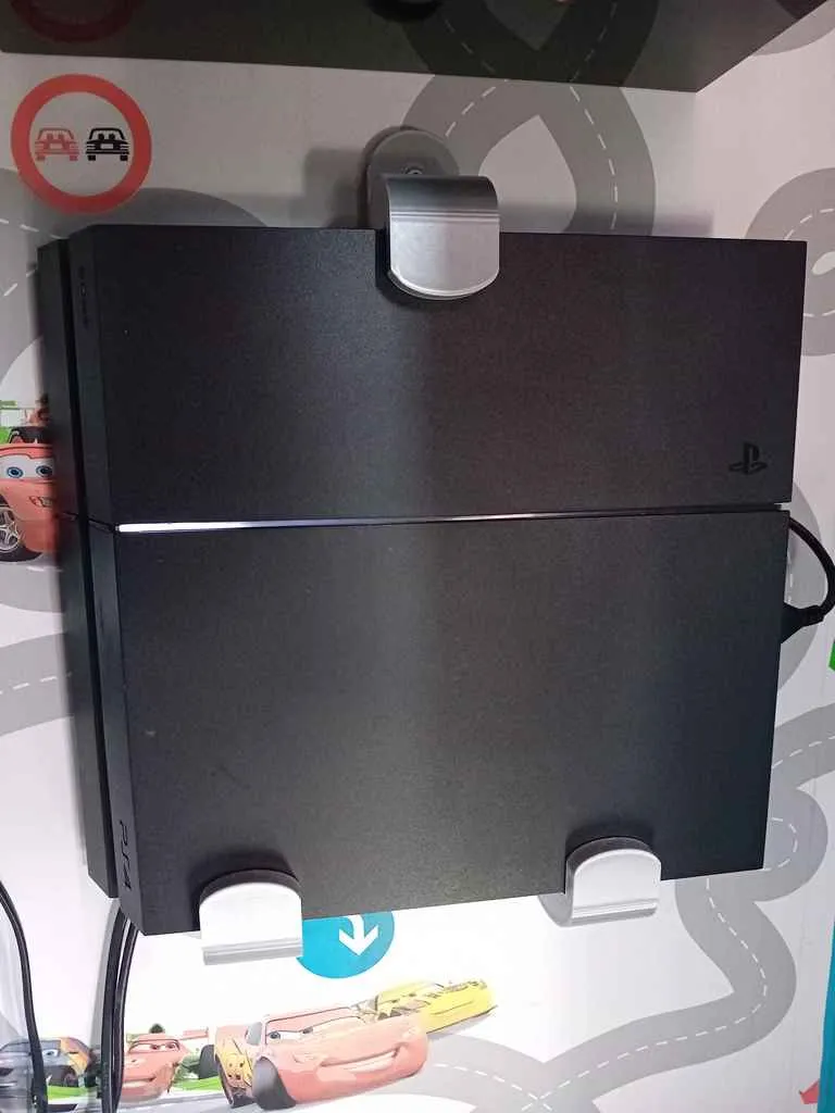 Support mural robuste pour PS4 - Optimisez votre espace de jeu