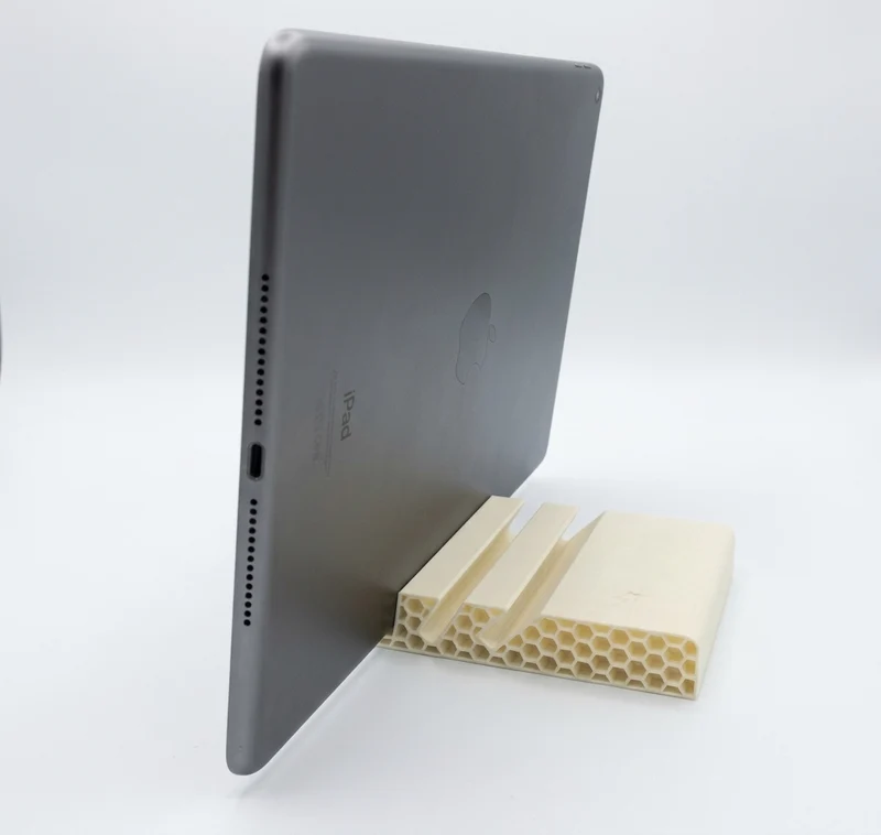 Support iPad réglable avec design en nid d'abeille