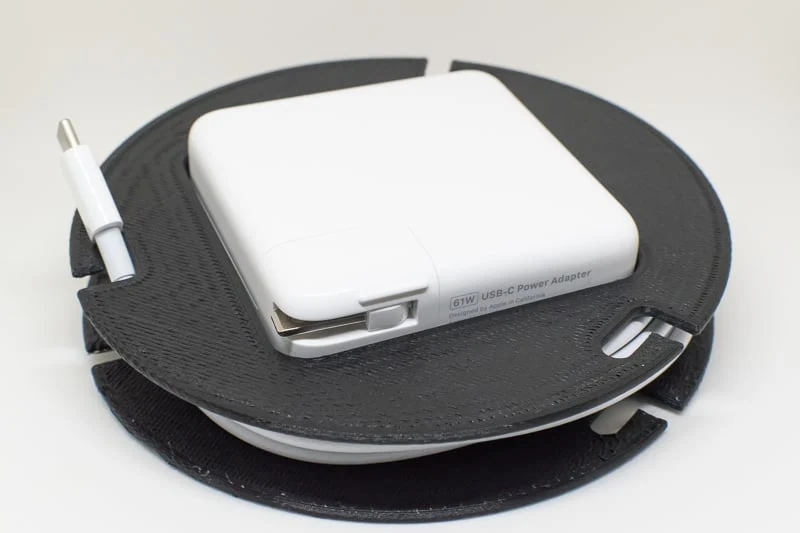 Organisateur de câbles pour l'adaptateur d'alimentation USB-C 61W - MacBook Pro 13' (2017)
