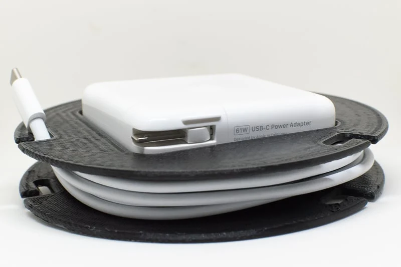 Organisateur de câbles pour l'adaptateur d'alimentation USB-C 61W - MacBook Pro 13' (2017)