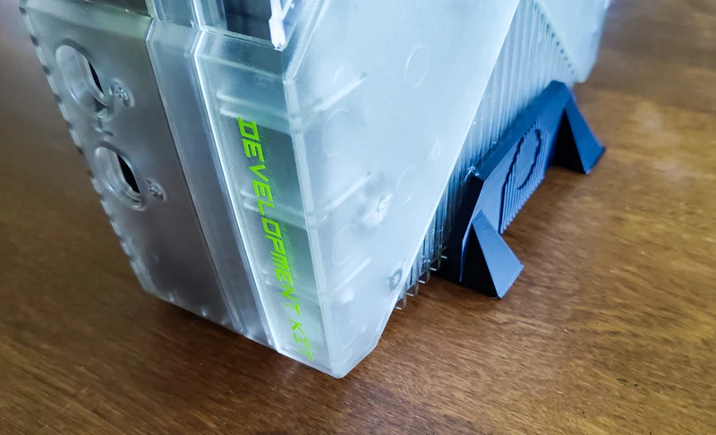 Support vertical pour kit de développement Original Xbox XDK