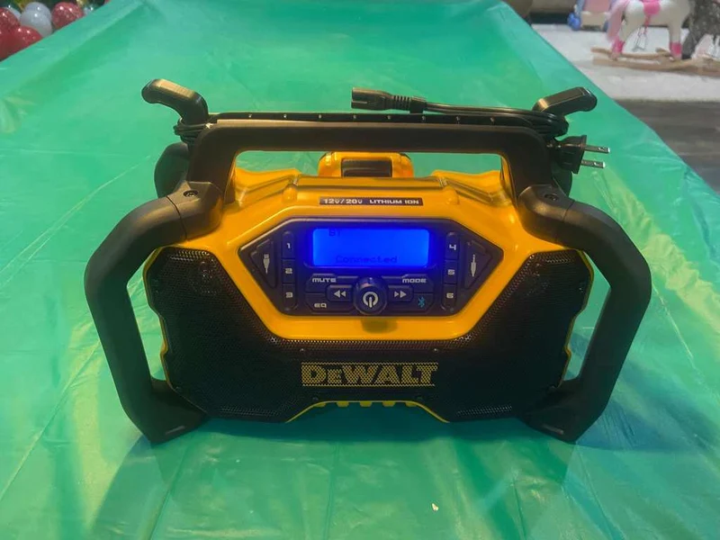 Support de câble radio DeWalt DCR028