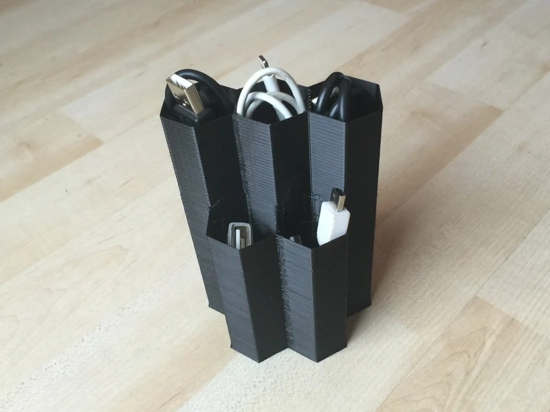 Cable Hive Lite : organisateur de câbles compact