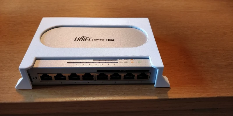 Support pour UniFi Switch US-8 / US-8-60W