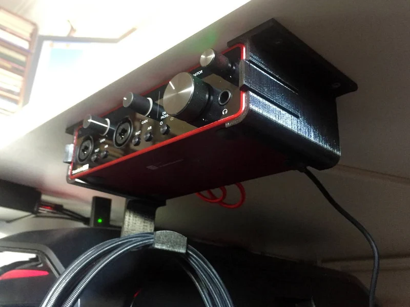 Support Focusrite Scarlett 2i2 3e Gen avec gestion de c\u00e2bles (2 pi\u00e8ces)