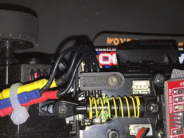 Attache de câble Kyosho Mini-Z MR-03 pour câbles de moteur