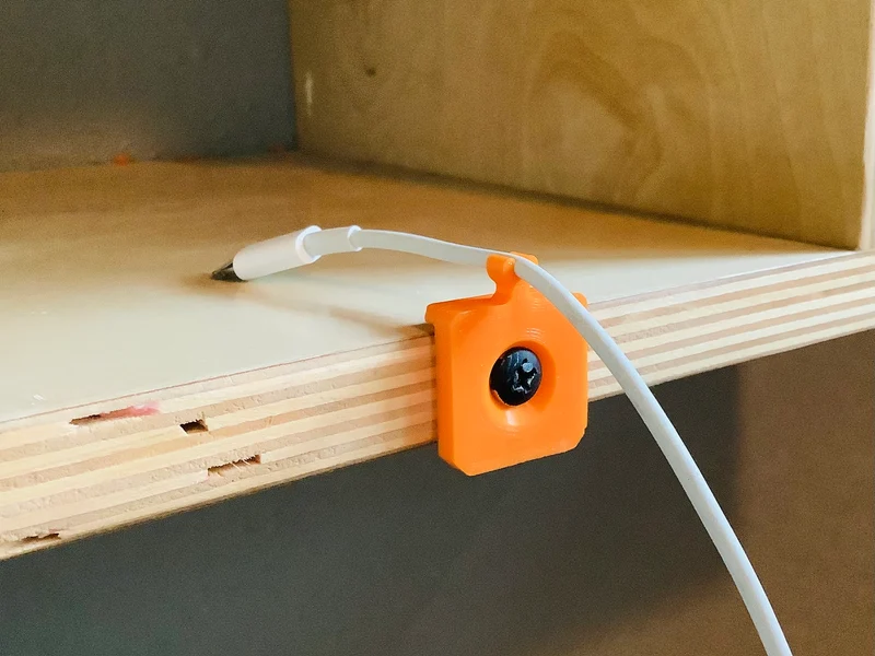 Clips de câble pour bureau et étagères organisés