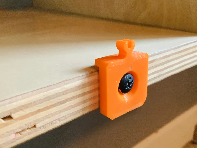 Clips de câble pour bureau et étagères organisés