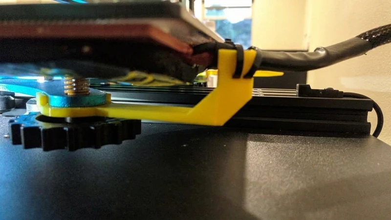 Serre-câble pour Artillery Sidewinder X1 (Modèle 6/2019)