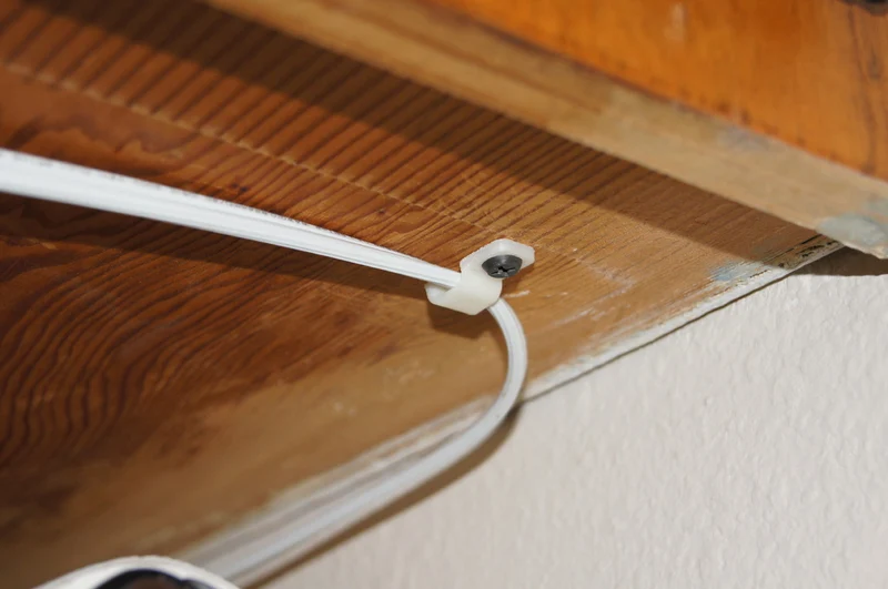 Support de câble ZipCord pour une gestion efficace des câbles