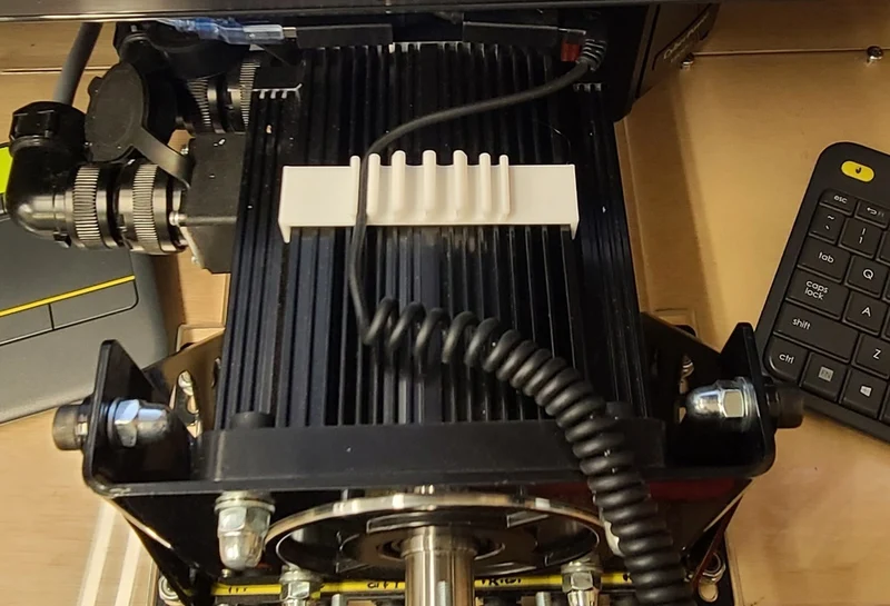 Clip de gestion de câble pour moteur Mige (Simracing)