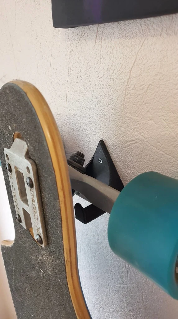Support mural simple pour guitare et skateboard