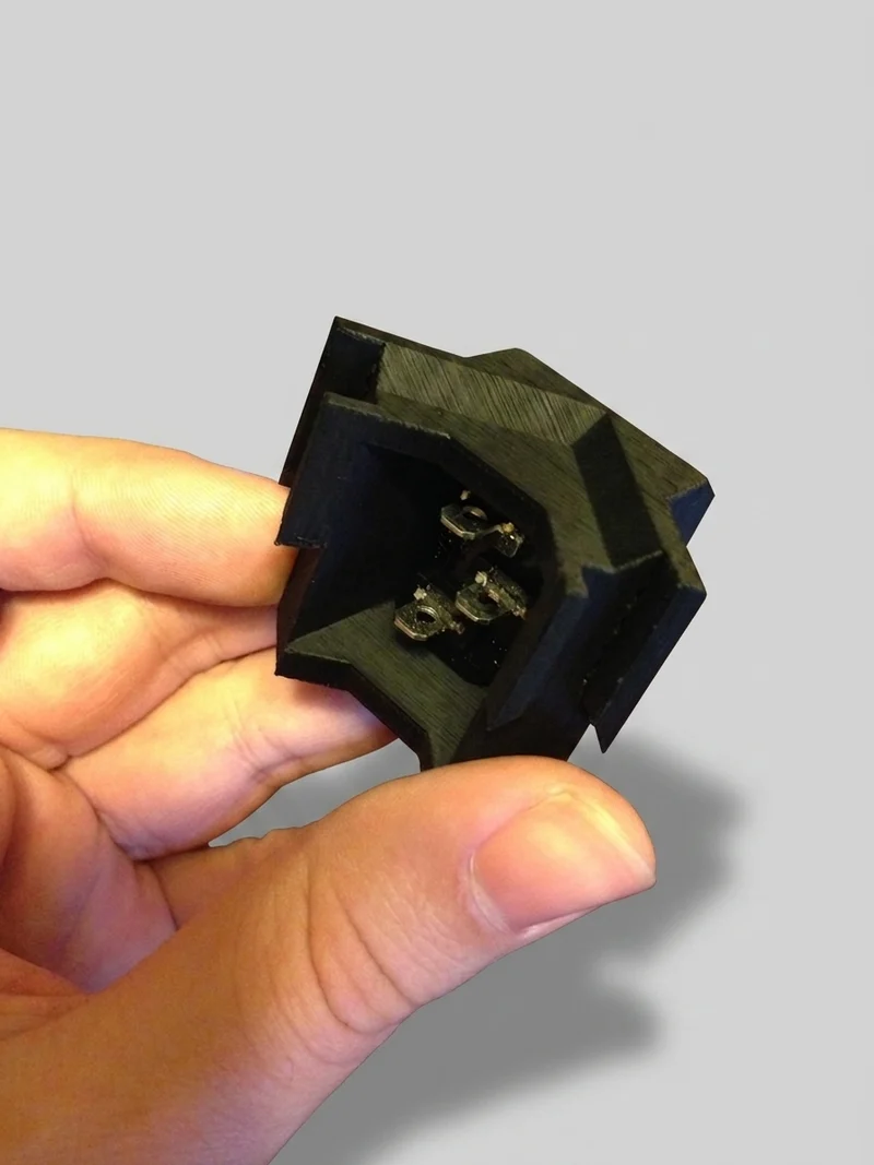 Support d'angle avec prise secteur standard pour imprimantes 3D QU-BD Revolution et RXL