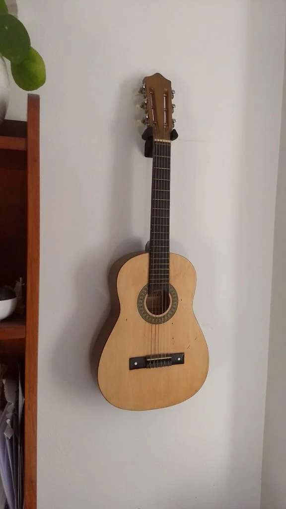 Support mural pour guitare Conception robuste pour modèles acoustiques et électriques