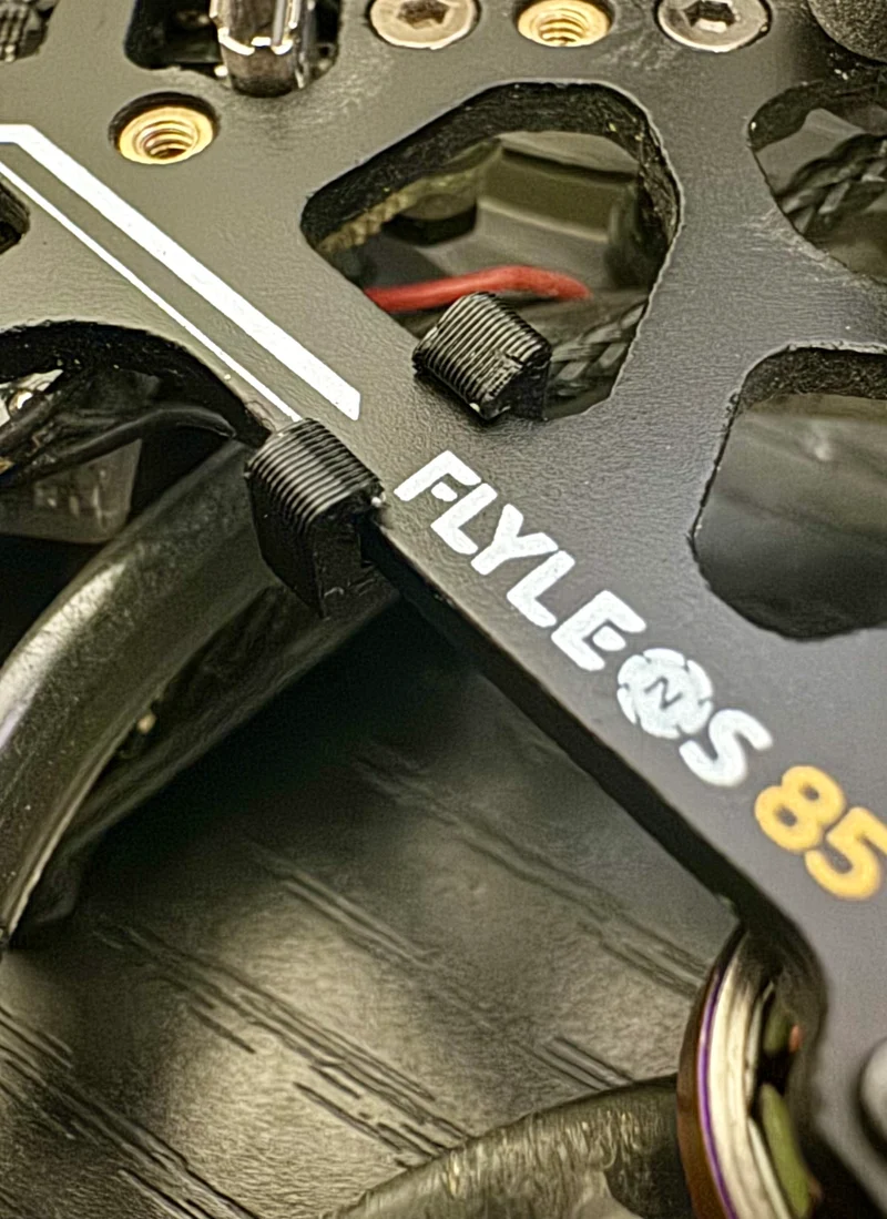 Clip de câble de moteur Flylens 85