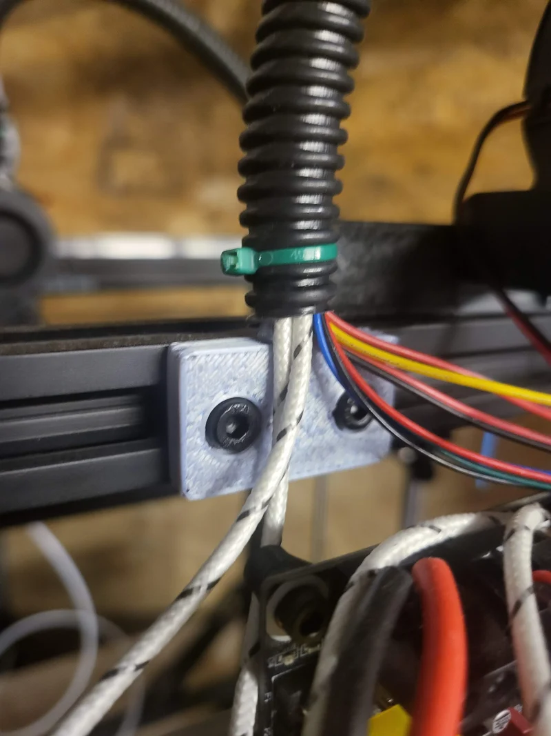 Gestion des câbles pour une configuration soignée et organisée