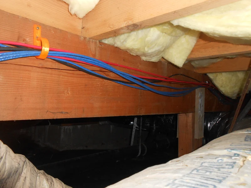 Suspension de câble pour un câblage efficace