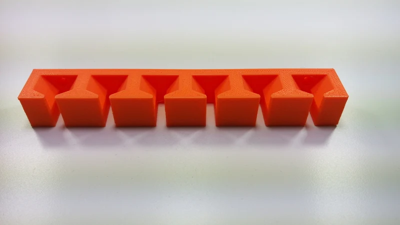 Support de câble pour 6 câbles (155 x 20 mm)