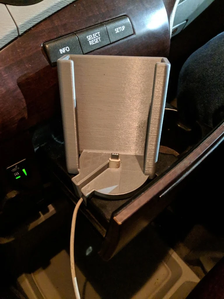 Porte-gobelet pour smartphone Toyota Sienna avec gestion des câbles