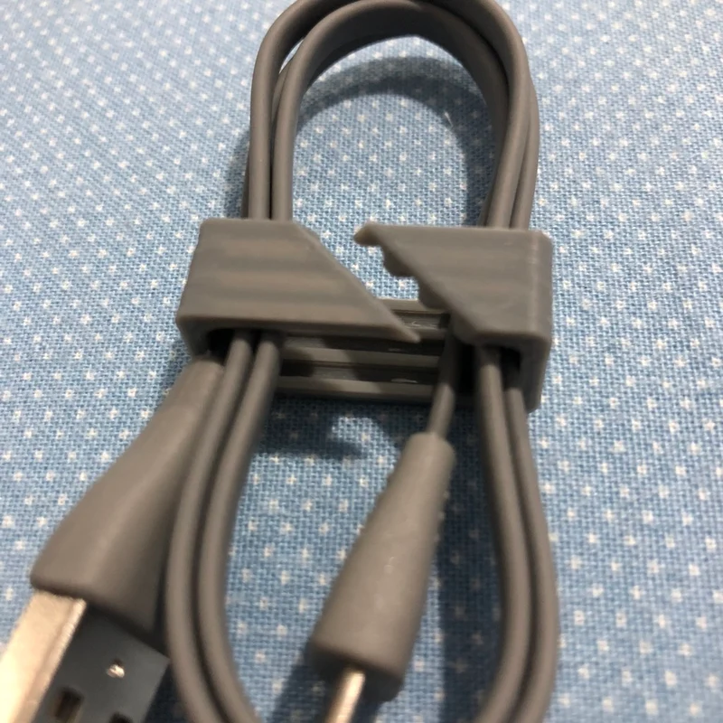 Organisateur de clips de câble pour une gestion efficace des câbles