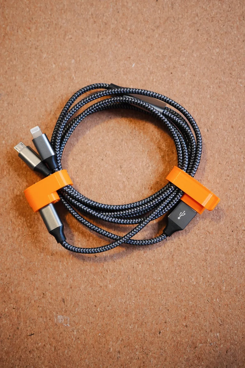Support de câble USB A pour une gestion efficace des câbles