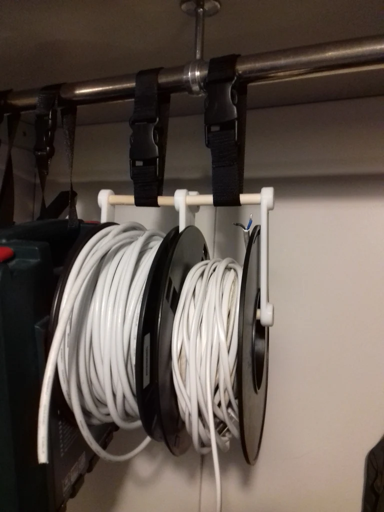 Support de bobine de filament pour l'organisation des câbles