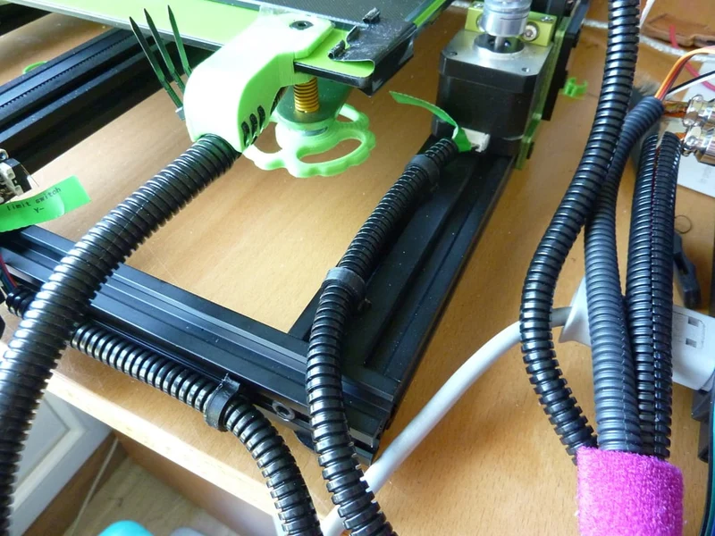 Clips de câble de 10 mm ID pour profilé en aluminium extrudé
