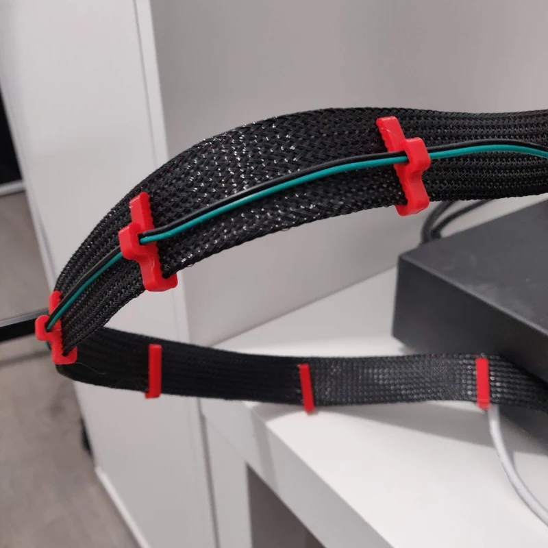 Serre-câble pour câble d'éclairage Anet ET4