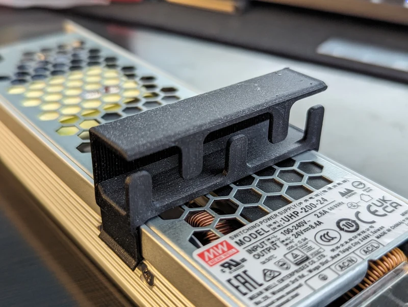 Canal câble clip-on pour UHP-200