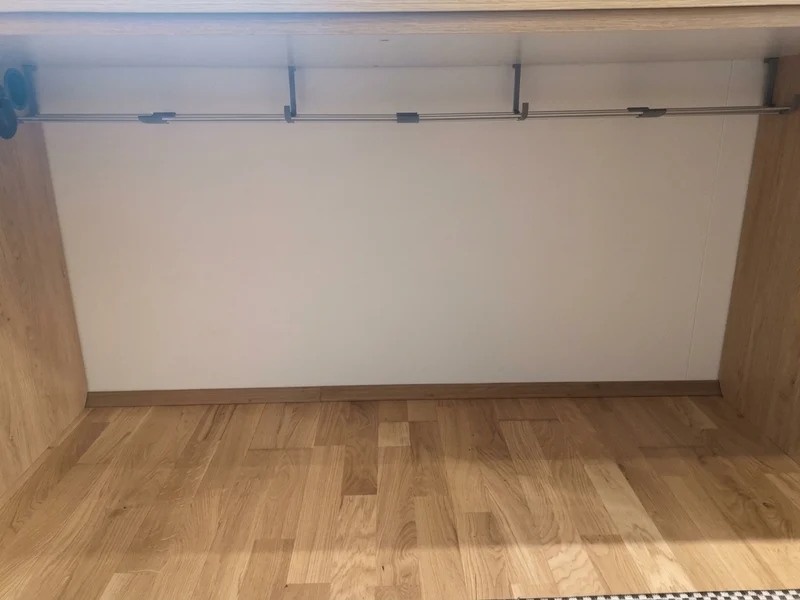 Organisateur de câbles modulaire pour bureau
