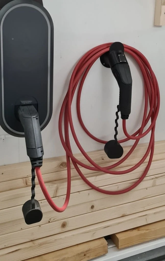 Support de câble de type 2 monté au mur pour voiture électrique