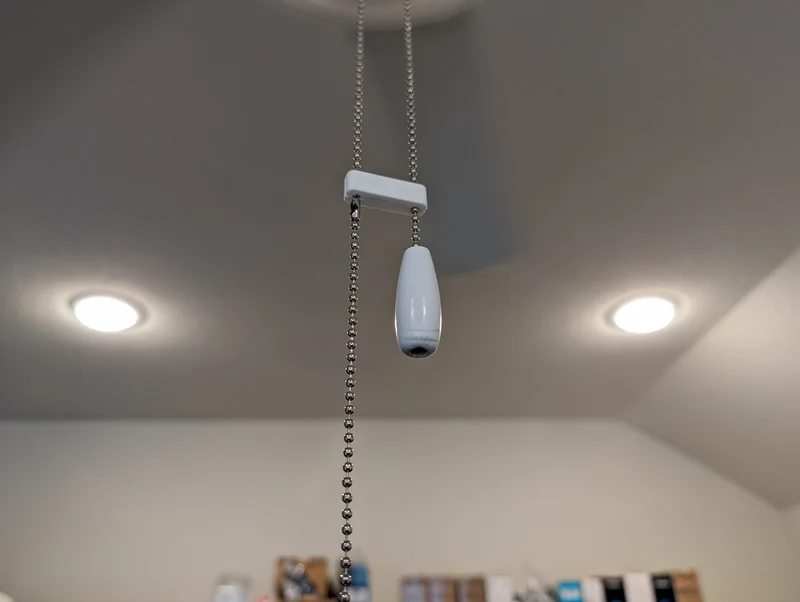 Support de cordon pour ventilateur de plafond