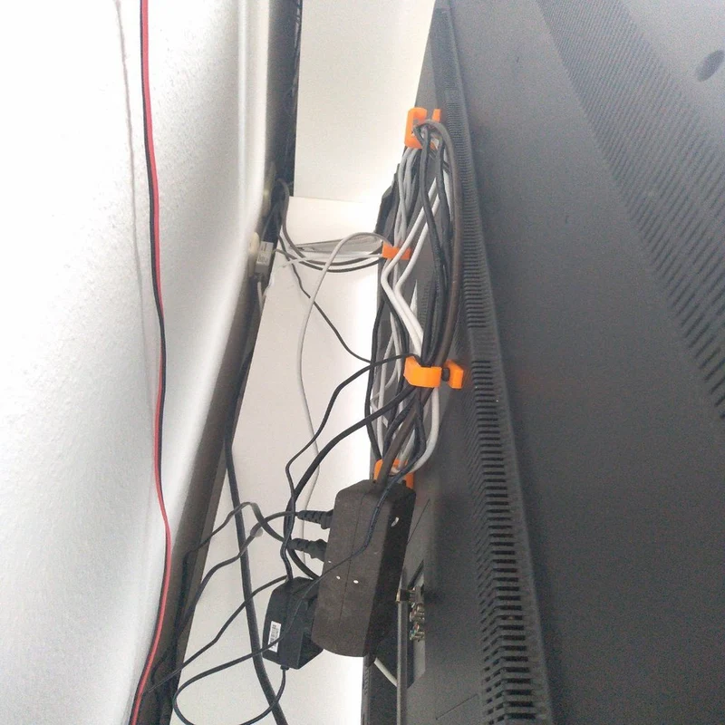 Support de câble VESA M6 pour une gestion efficace des câbles