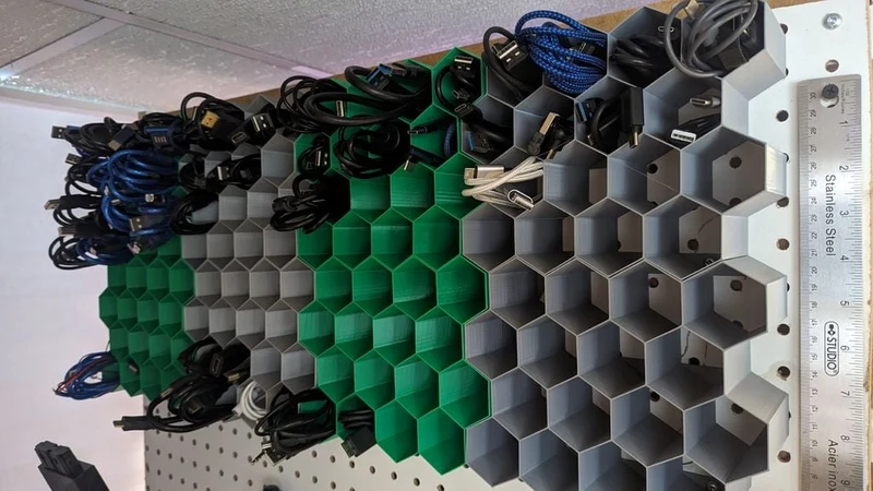 Support de câble modulaire pour montage mural