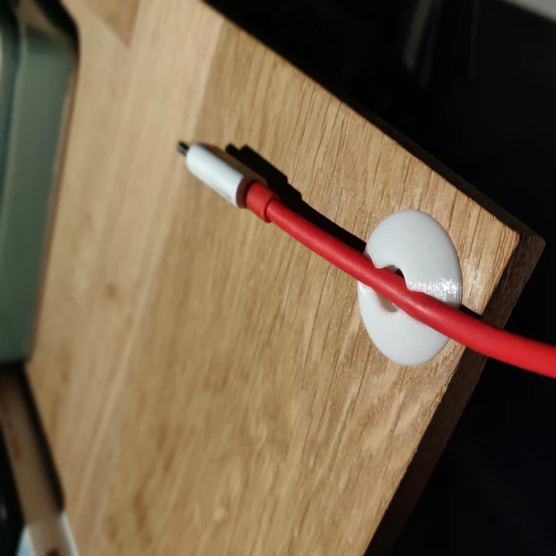Support de câble USB pratique pour l'organisation