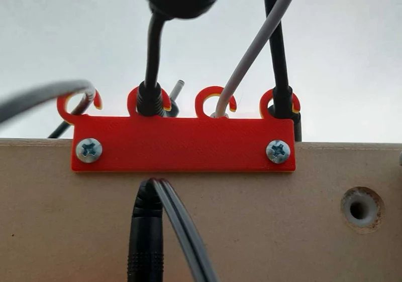 Support de câble de bureau - Organisez efficacement vos câbles