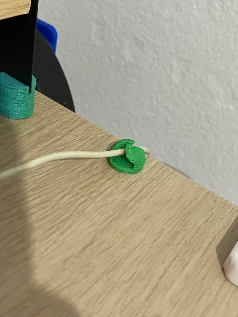 Support de câble pour bureau