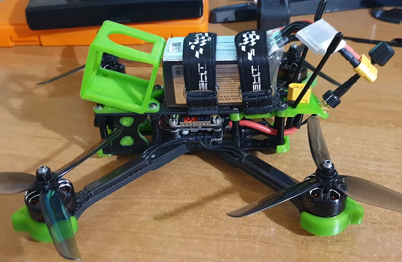 Support d'antenne iFlight Nazgul5 RX avec support XT60 et double sangle