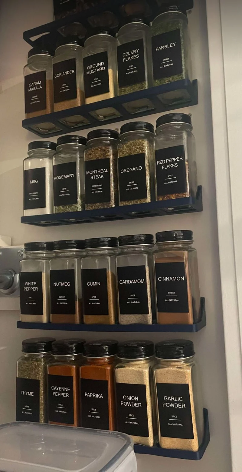 Étagère à épices élégante pour une organisation optimale de la cuisine