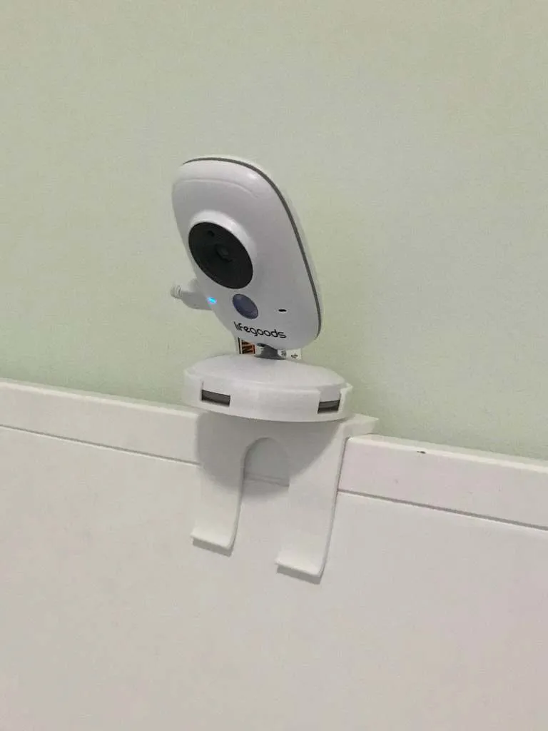 Support de caméra pour babyphone avec trou décalé