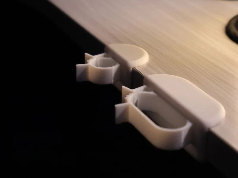Clips de câble de bureau Snug Fit
