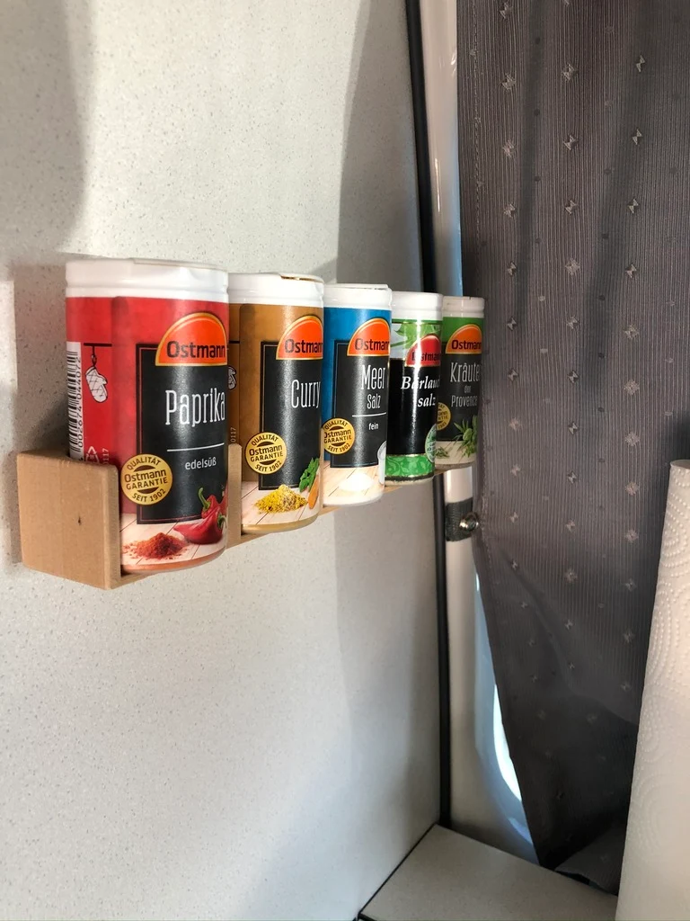 Étagère à épices pratique pour camping-car et cuisine