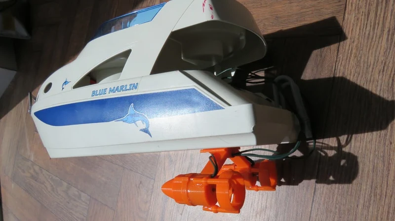 Bateau Playmobil : nacelle bimoteur pour télécommande