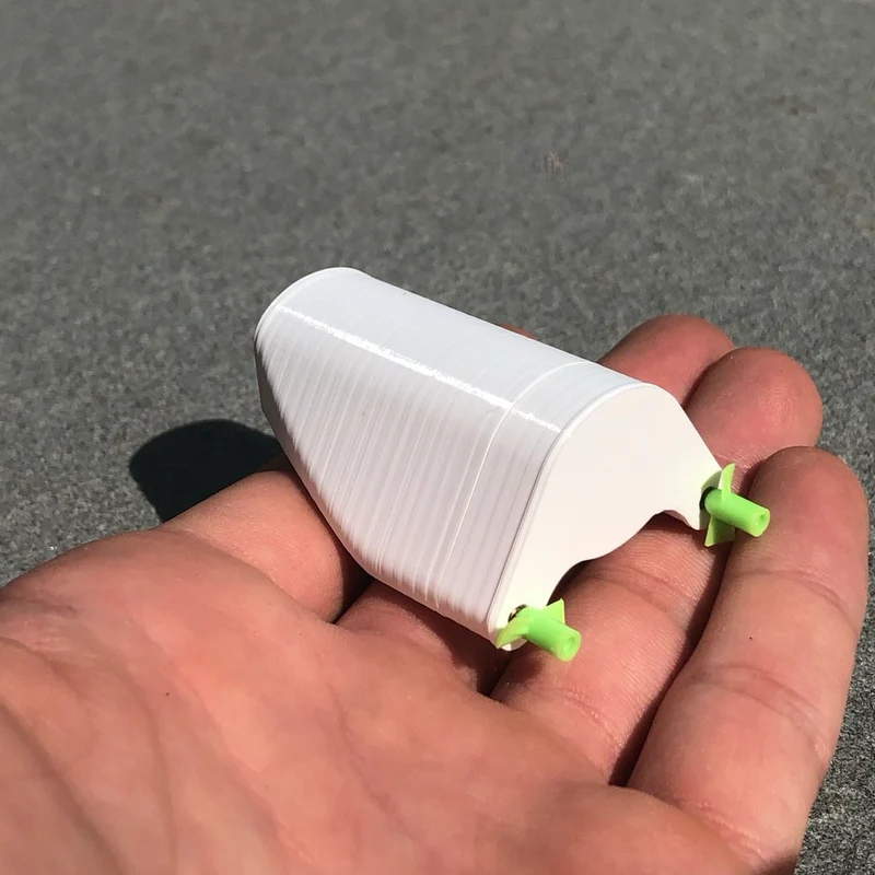 Mini bateau RC compact pour jeux d'eau