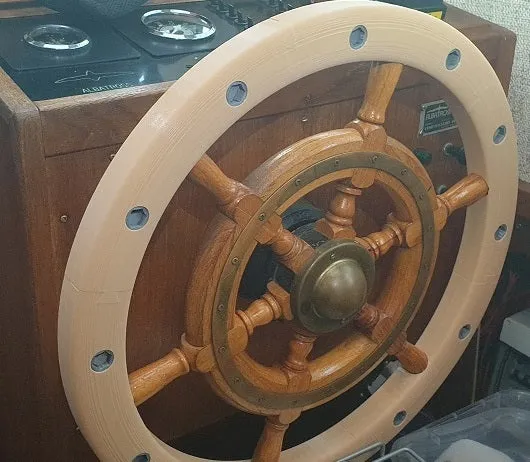 Extension de volant pour bateaux